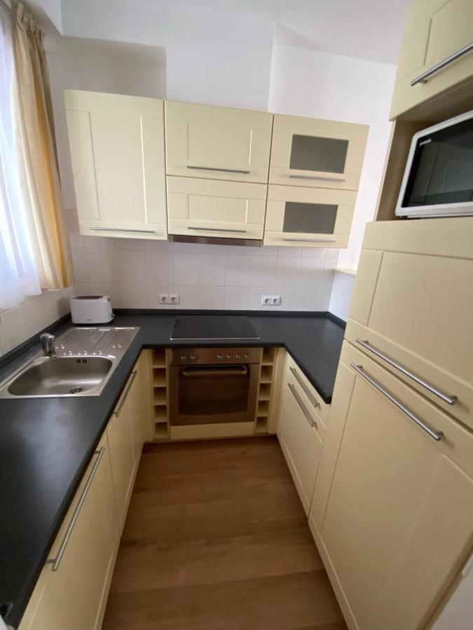 Lovag8 Apartment *